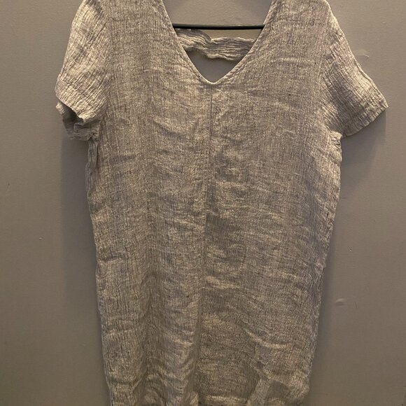 Ladies Dress - Picture 1 of 5